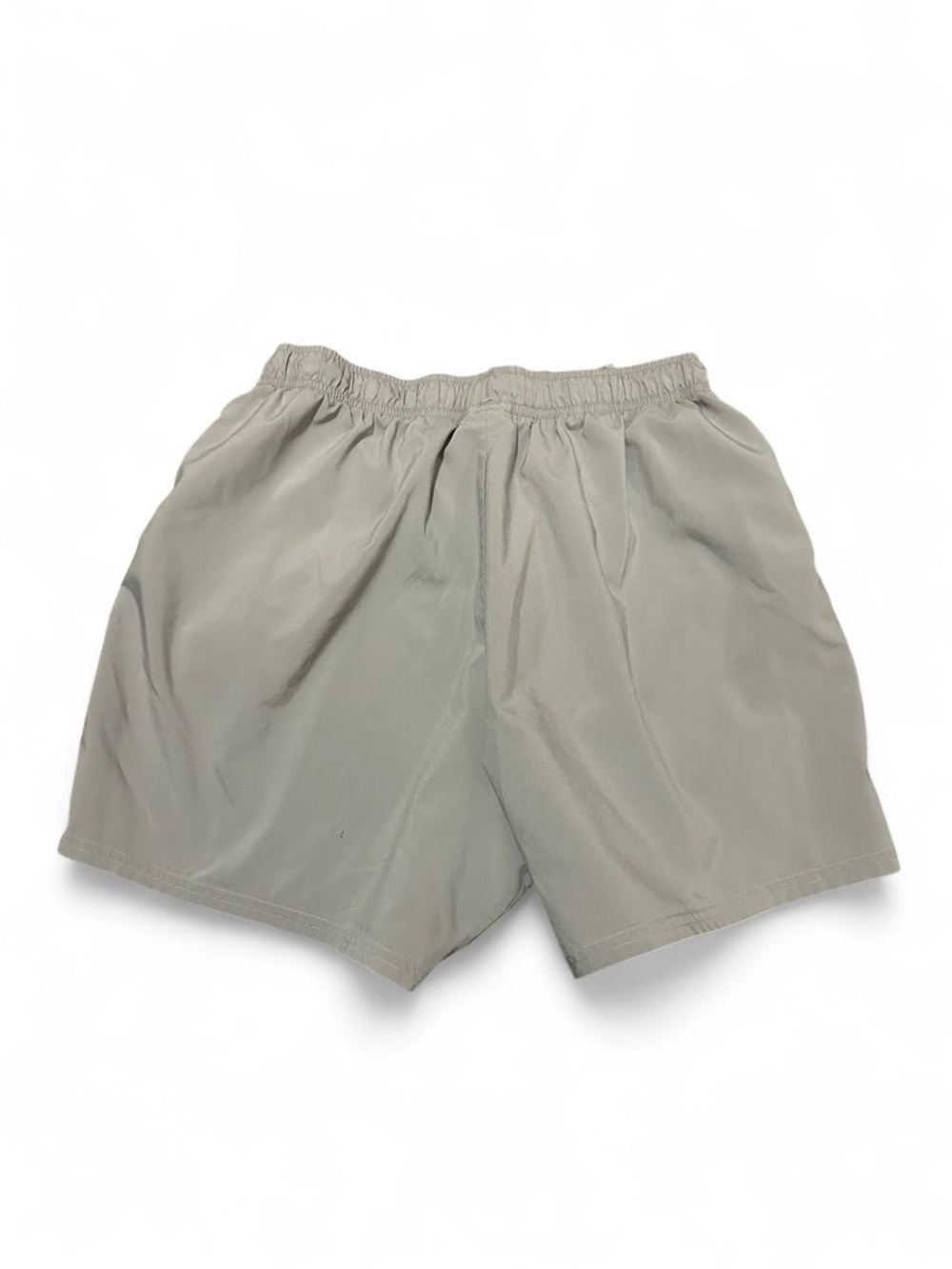 Gymshark Arrival 5" Shorts in Silhouette Grey - Picture 2 of 5